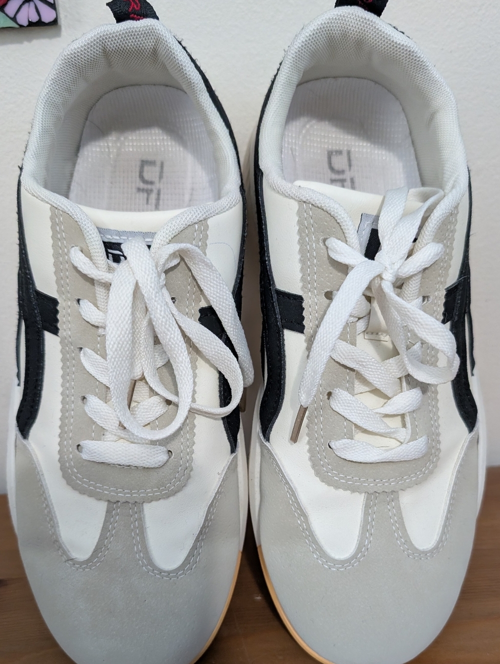Deflorance Sneakers